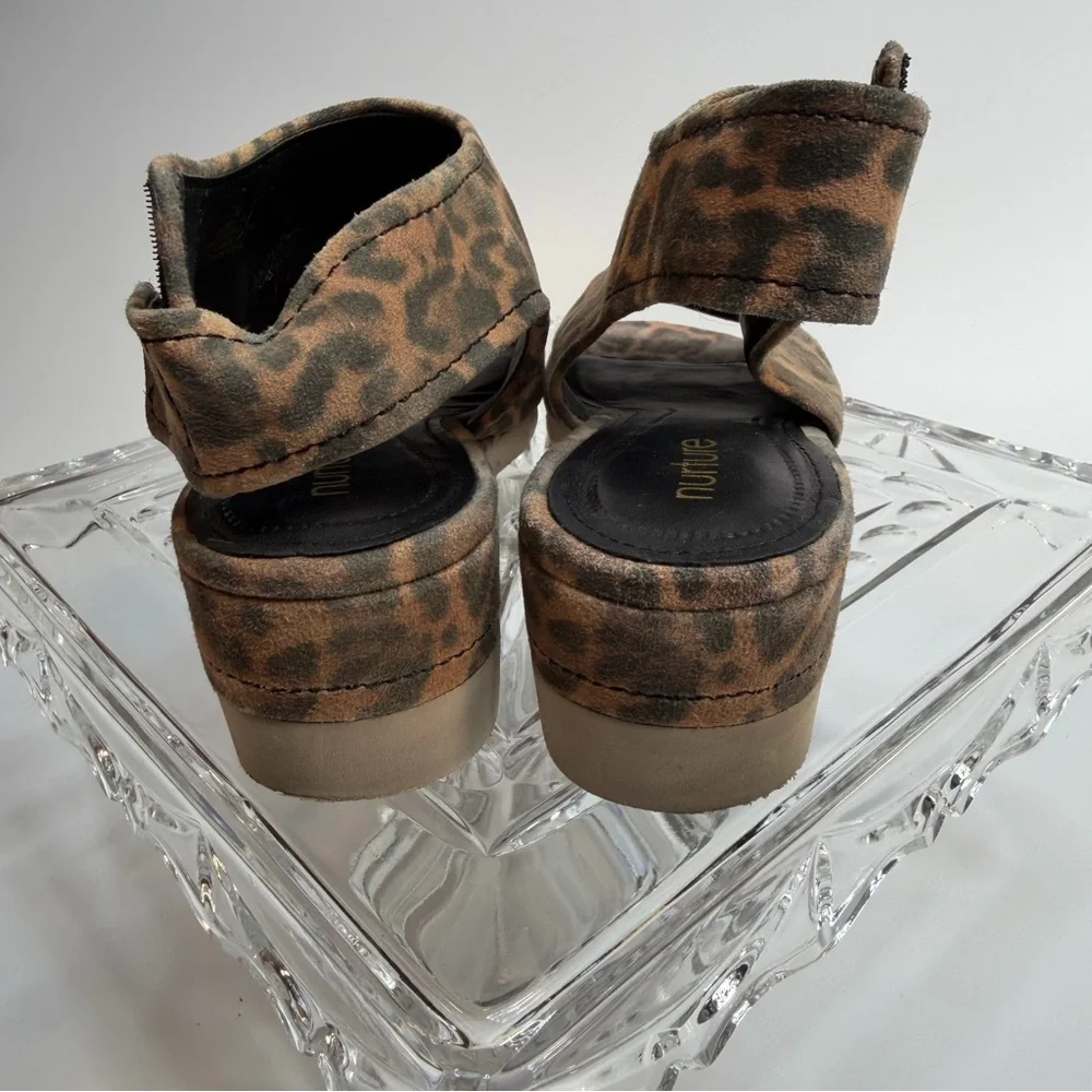 Nurture Mighen leopard sling back fabric wedge- size 7